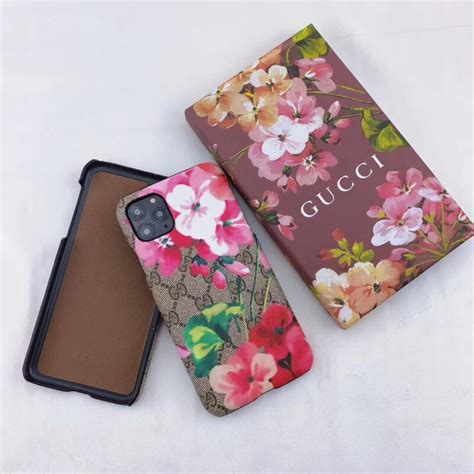 case iphone 15 pro max gucci|gucci iphone wallet case.